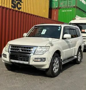 Mitsubishi Pajero Exceed 2019 White
