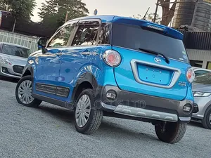 Daihatsu Cast 2019 Blue