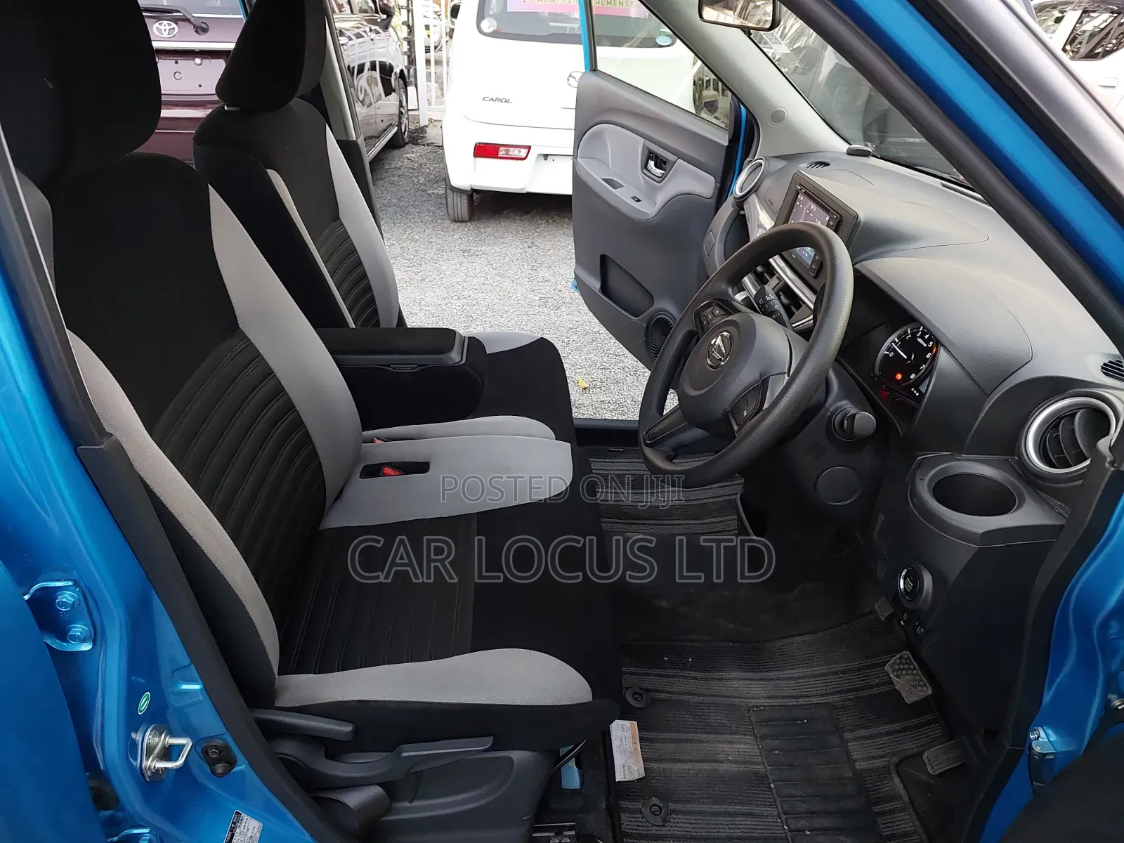 Daihatsu Cast 2019 Blue