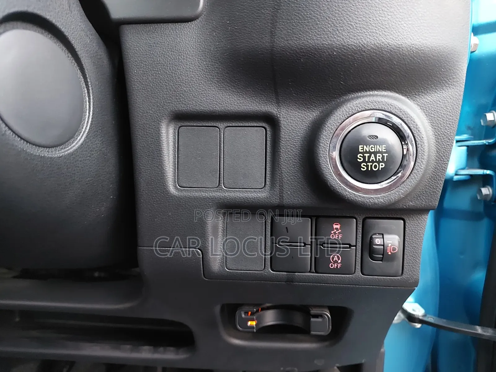 Daihatsu Cast 2019 Blue