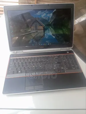 DELL Latitude E6520 15'6 Full HD Screen Core I5 4gb Ram 1000gb
