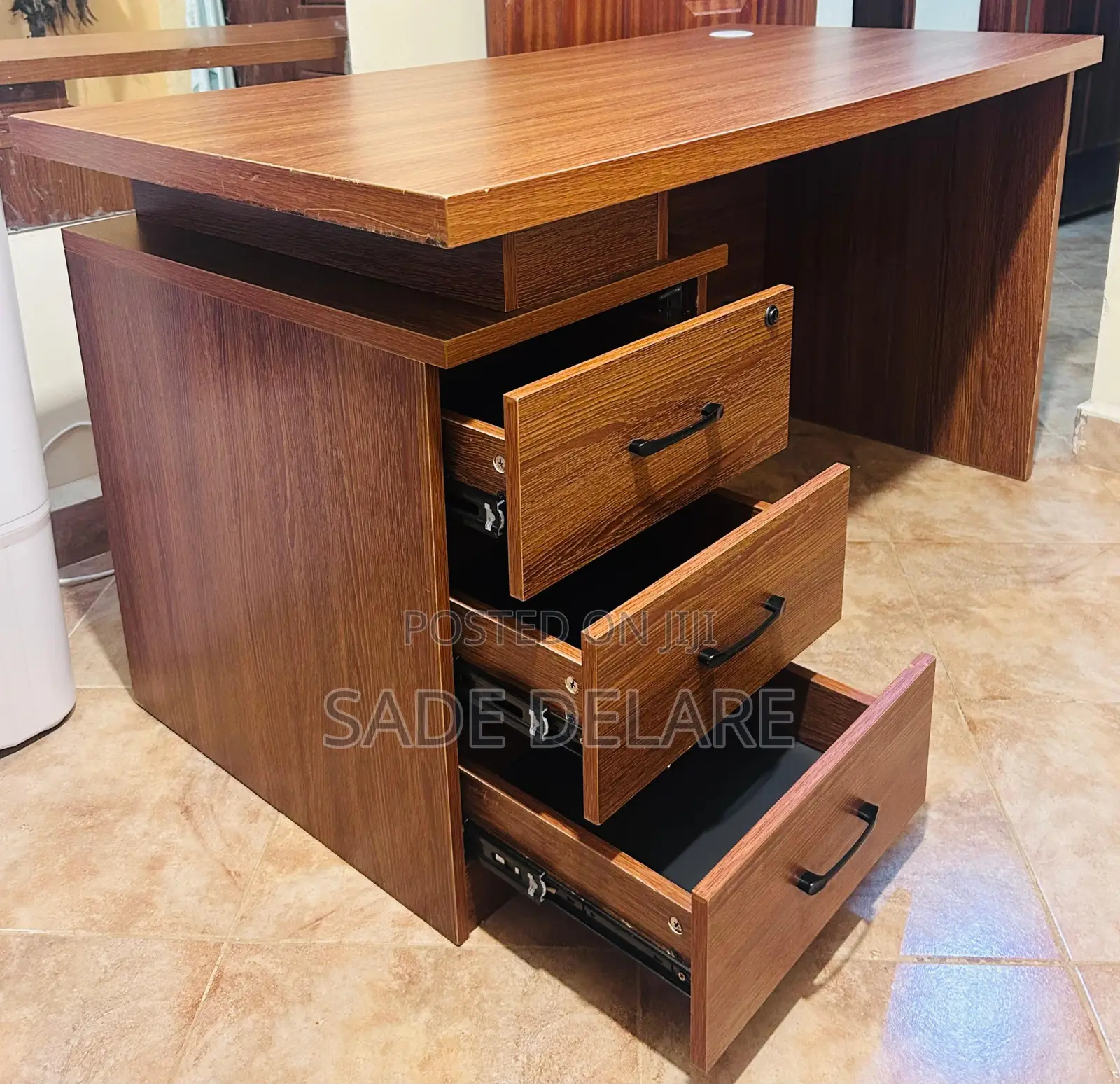Gently Used Office Desk,1.4m