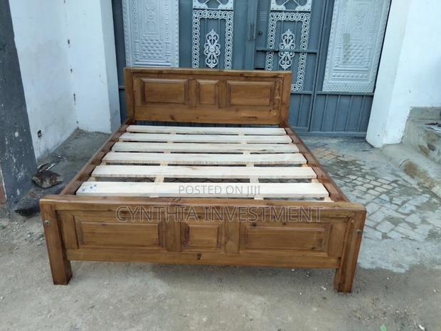 5 by 6 Classy Bed