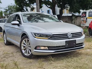 Volkswagen Passat 2018 Silver