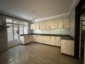 7bdrm Mansion in Karen for rent