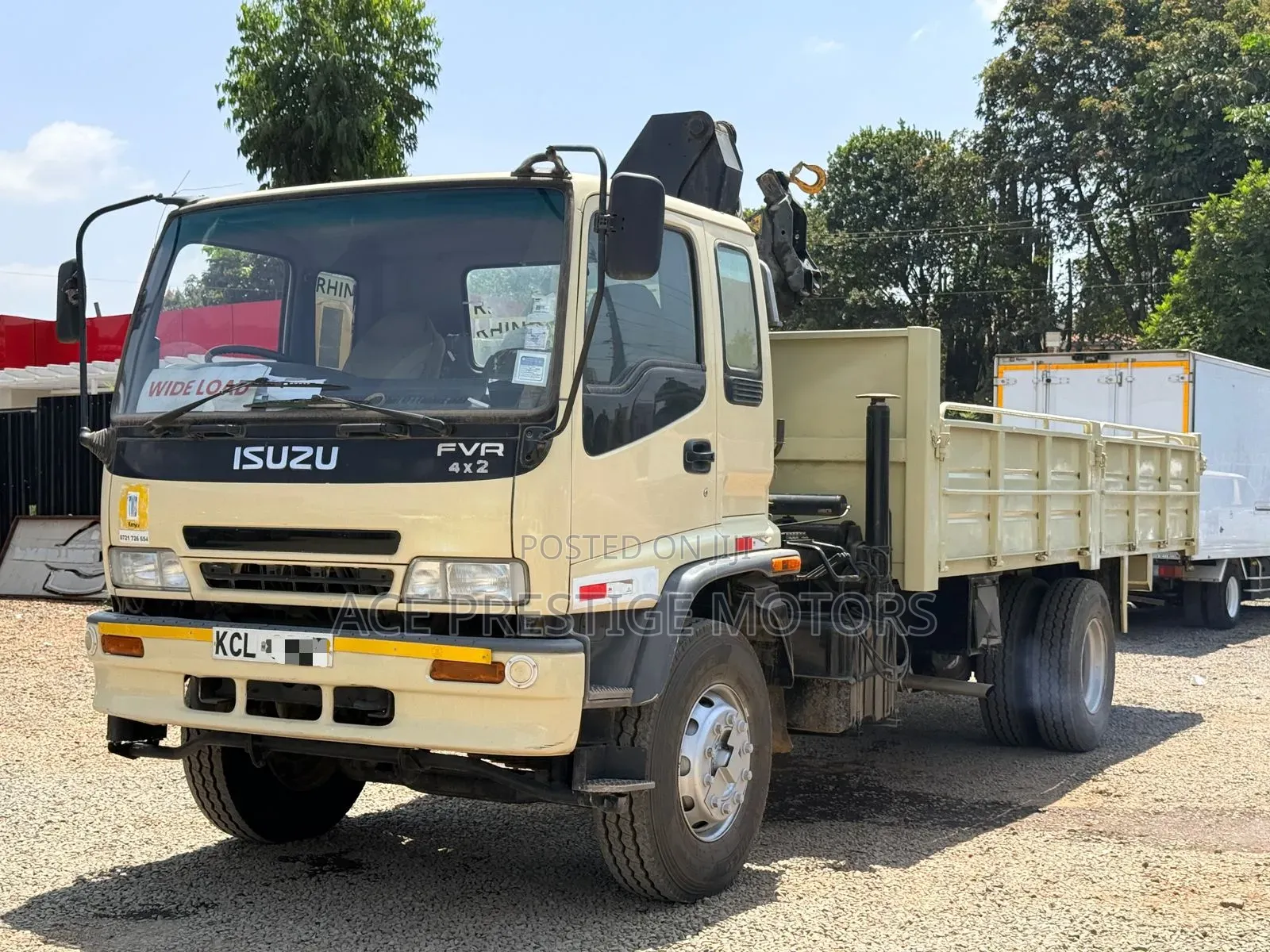 Isuzu FRR 2017 Beige