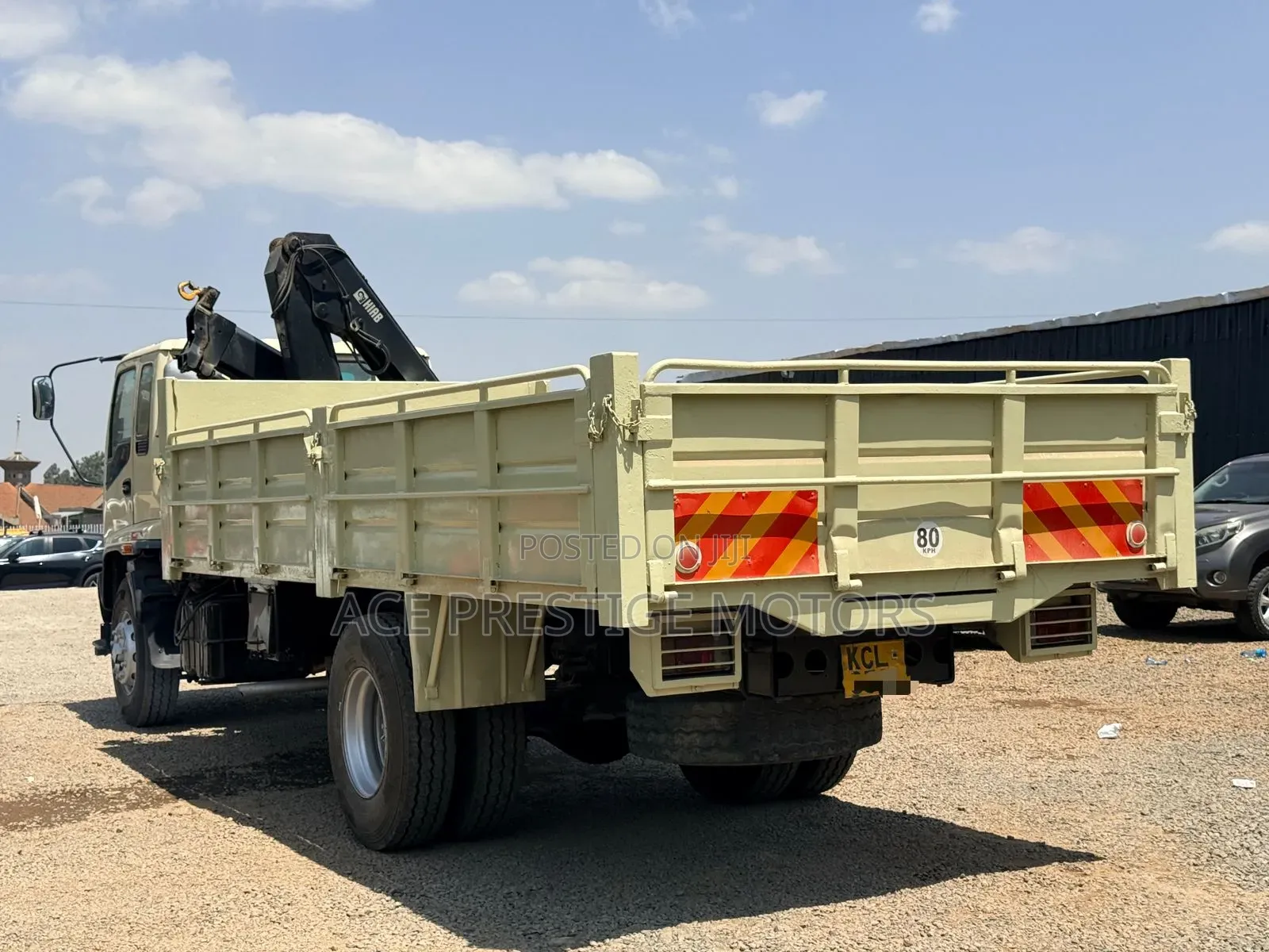 Isuzu FRR 2017 Beige