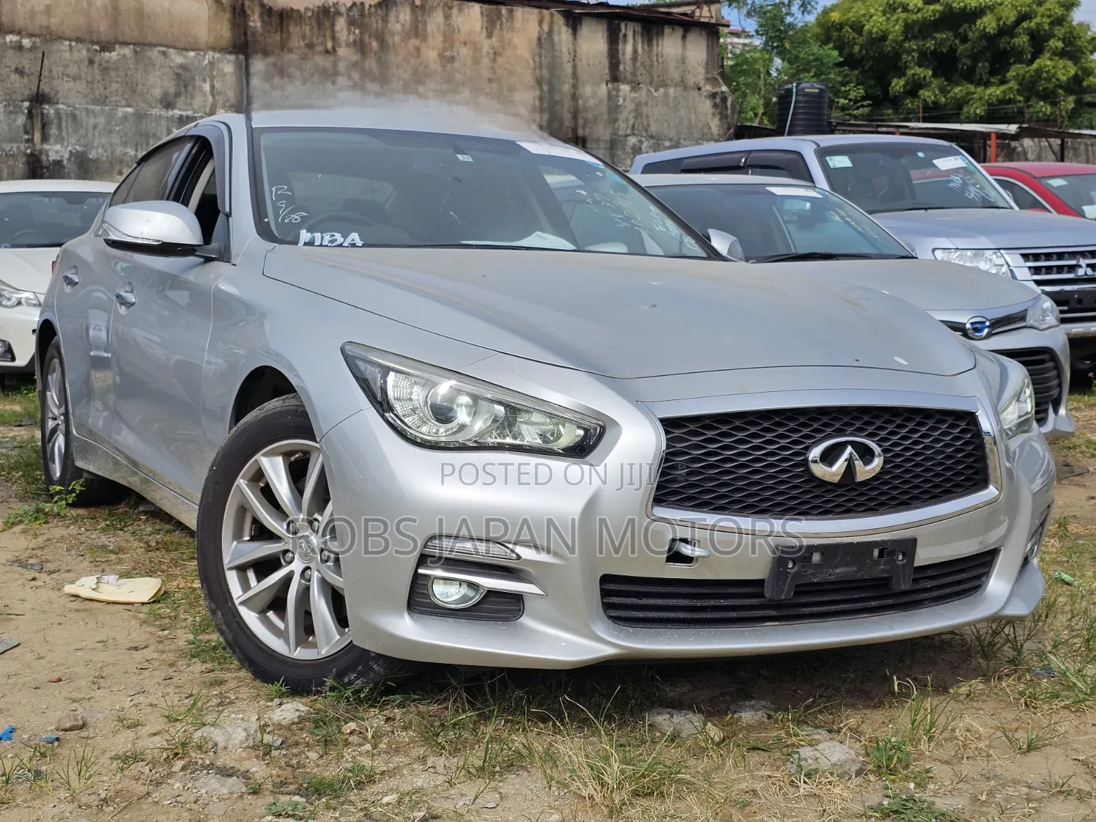 Nissan Skyline 2018 Silver