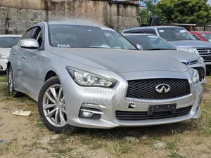 Nissan Skyline 2018 Silver