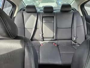 Nissan Skyline 2018 Silver