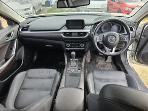 Mazda Atenza 2018 Off white