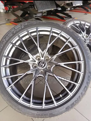 21inch Aloy Rims With Tyres