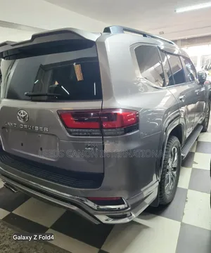 Toyota Land Cruiser 2021 Gray