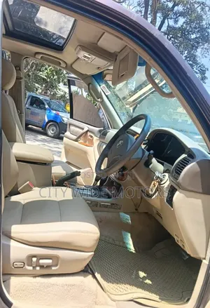 Toyota Land Cruiser 2006 Purple