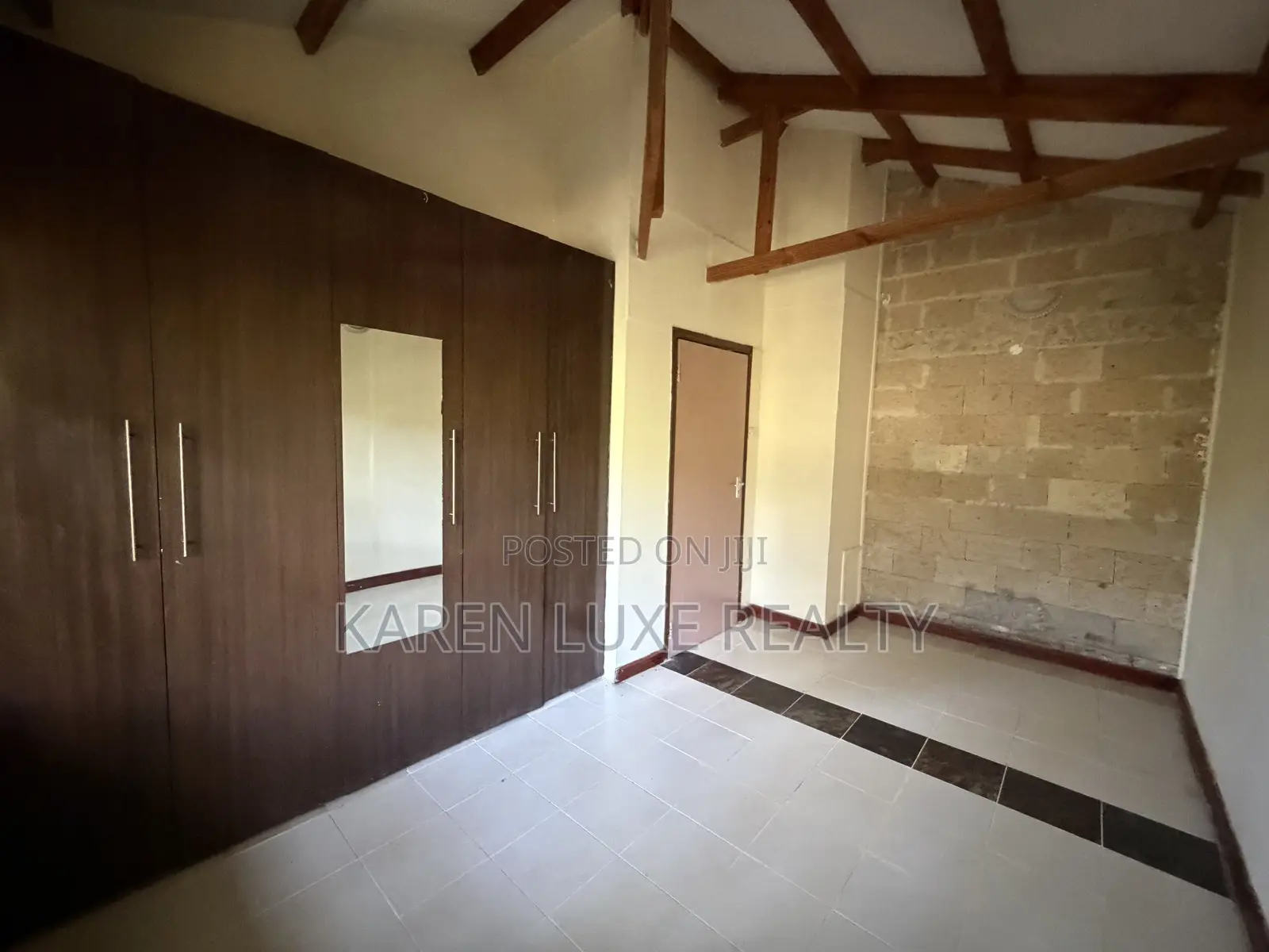 3bdrm Mansion in Karen Hardy for rent