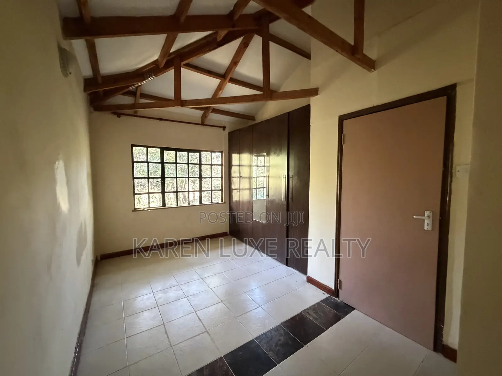 3bdrm Mansion in Karen Hardy for rent
