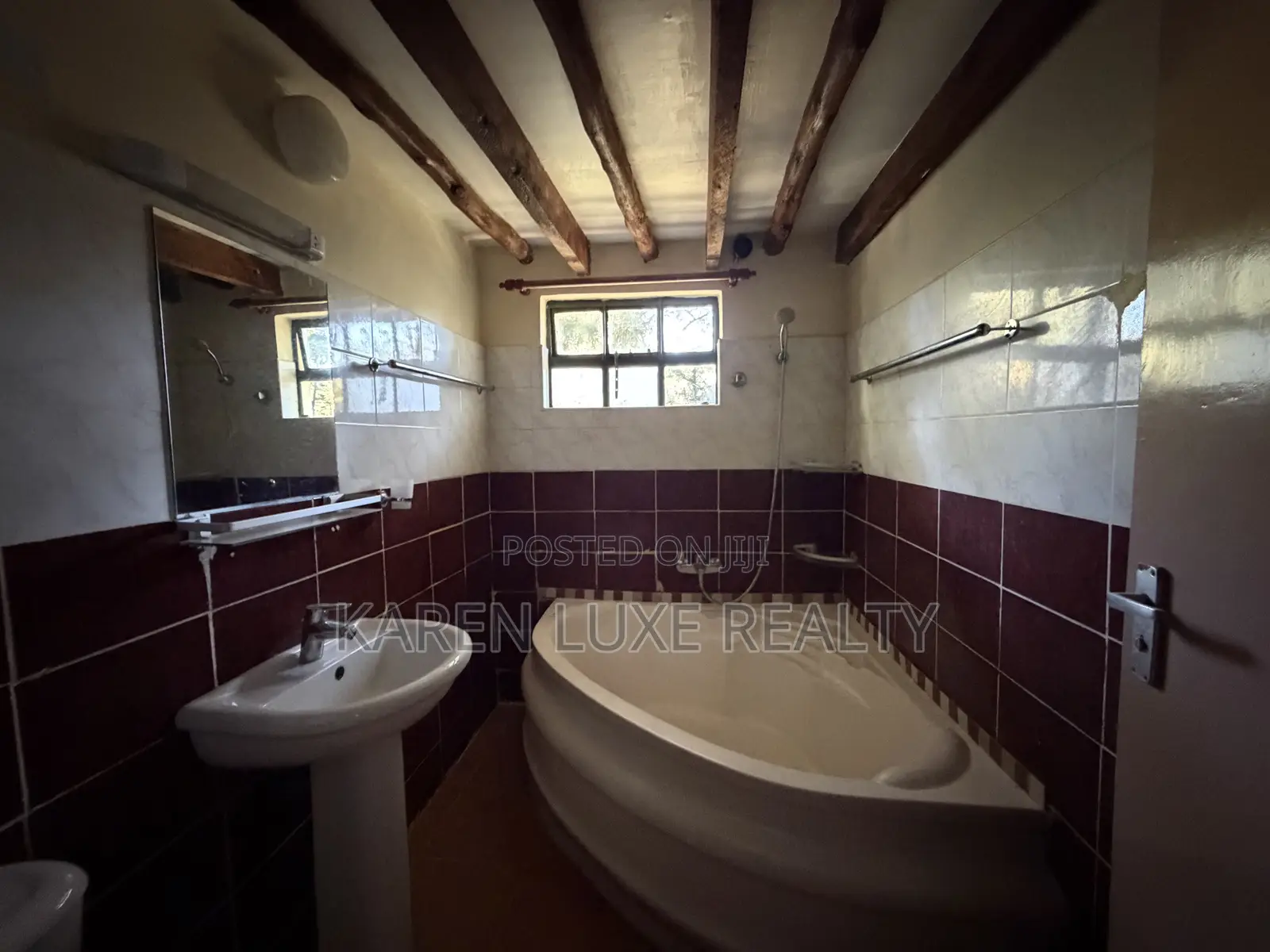 3bdrm Mansion in Karen Hardy for rent