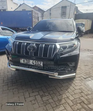 Toyota Land Cruiser Prado 2017 Black