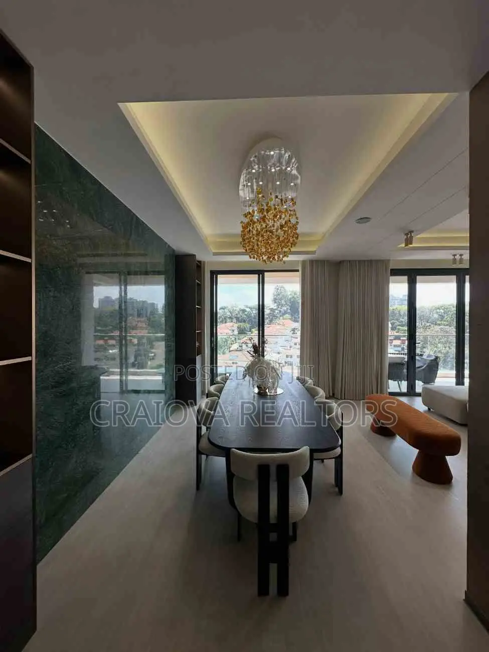 5bdrm Apartment in Spring Valley for sale