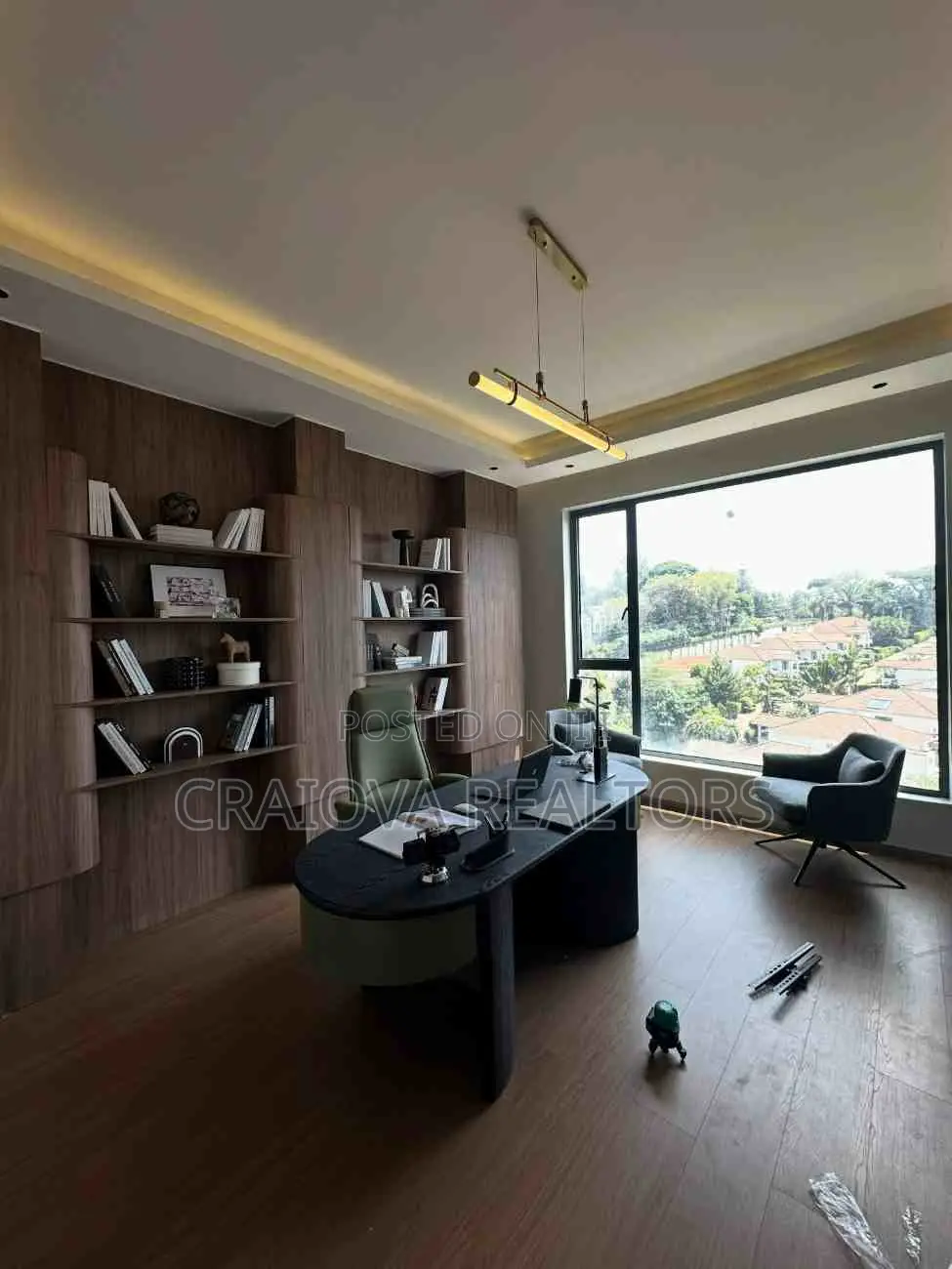 5bdrm Apartment in Spring Valley for sale