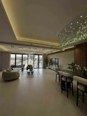 5bdrm Apartment in Spring Valley for sale