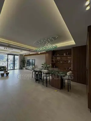 5bdrm Apartment in Spring Valley for sale
