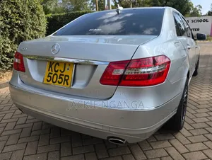 Mercedes-Benz E300 2010 Silver