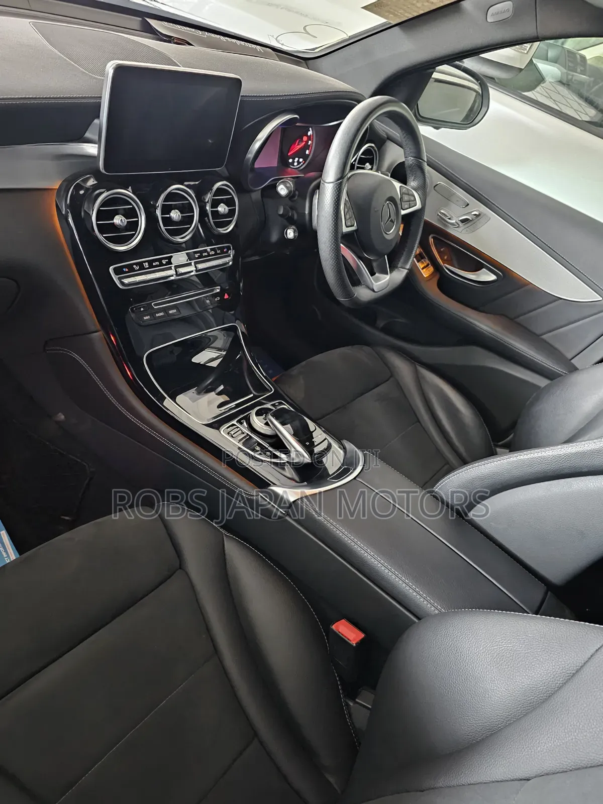 Mercedes-Benz GLC-Class 2018 Teal