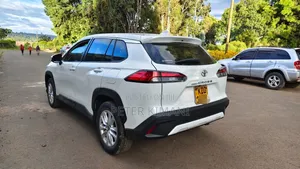 Toyota Corolla Cross 2021 White