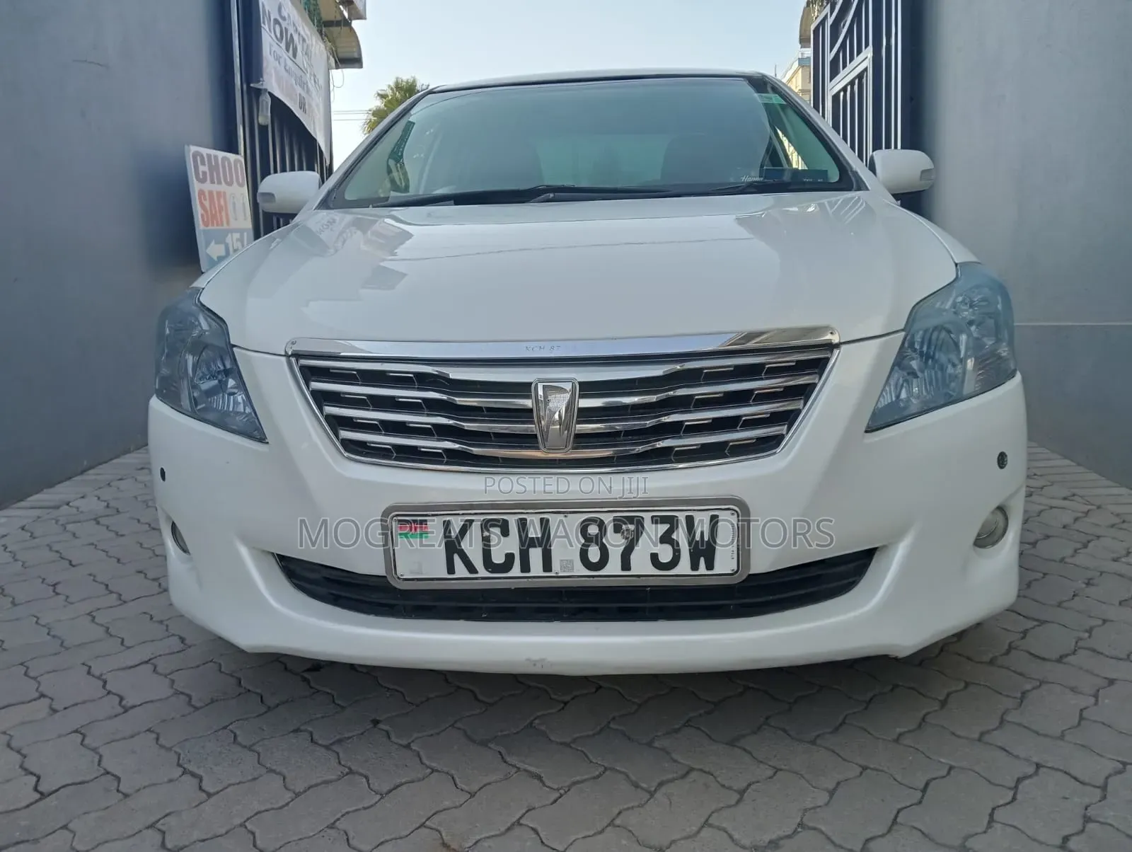 Toyota Premio 2011 White