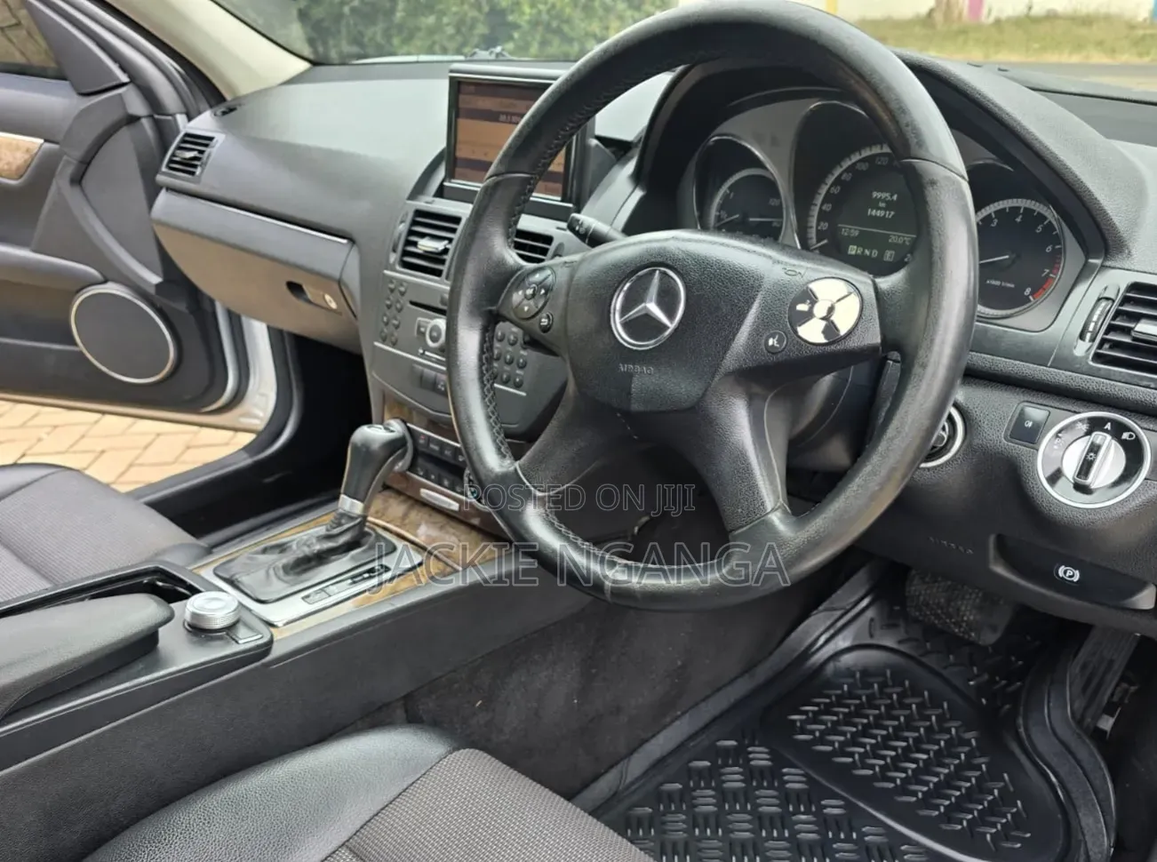 Mercedes-Benz C200 2012 Silver