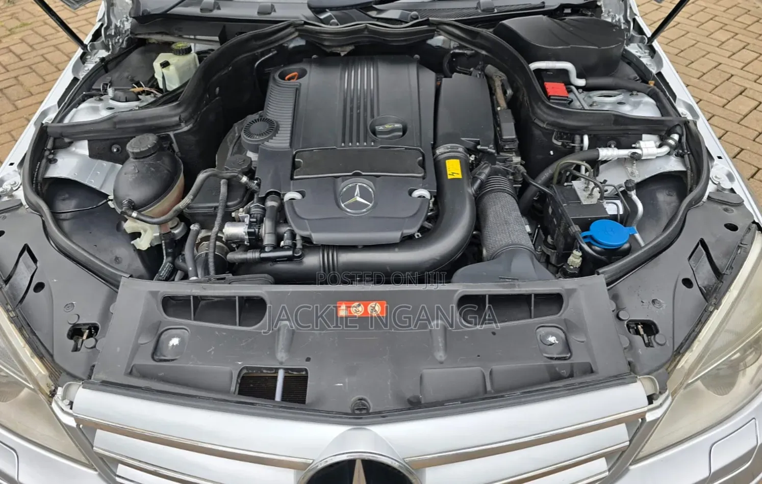 Mercedes-Benz C200 2012 Silver