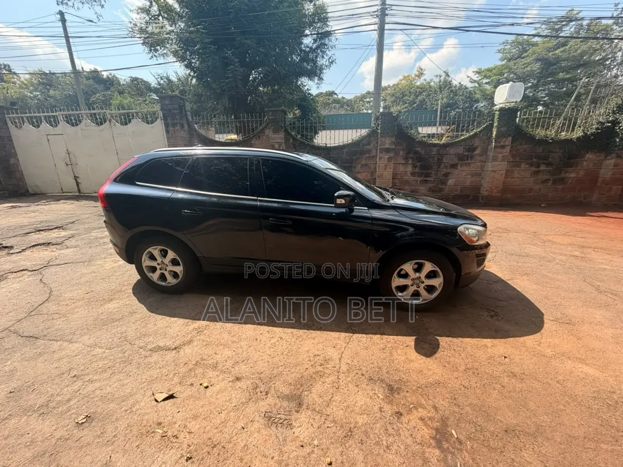 Volvo XC60 2012 Black