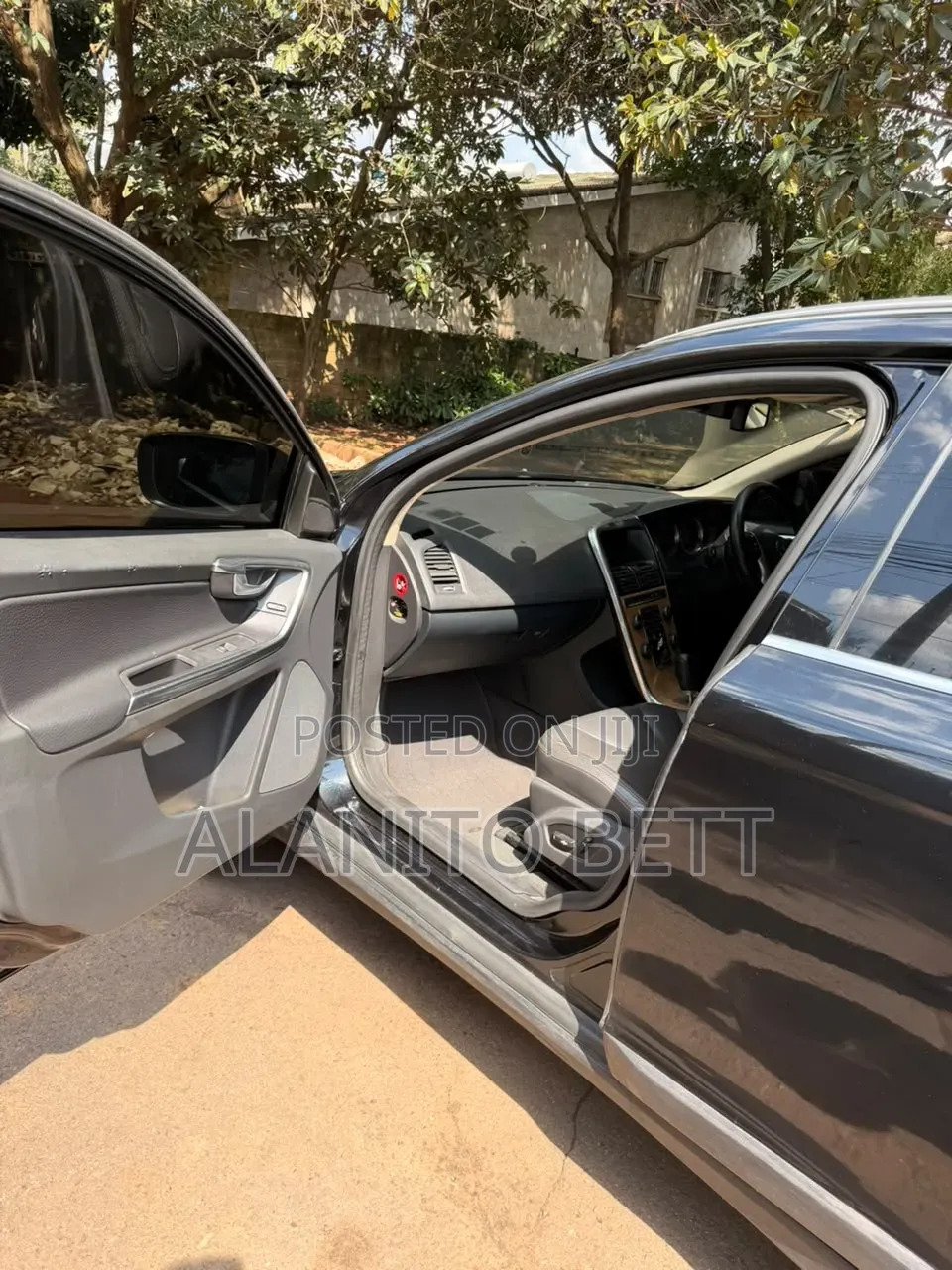 Volvo XC60 2012 Black