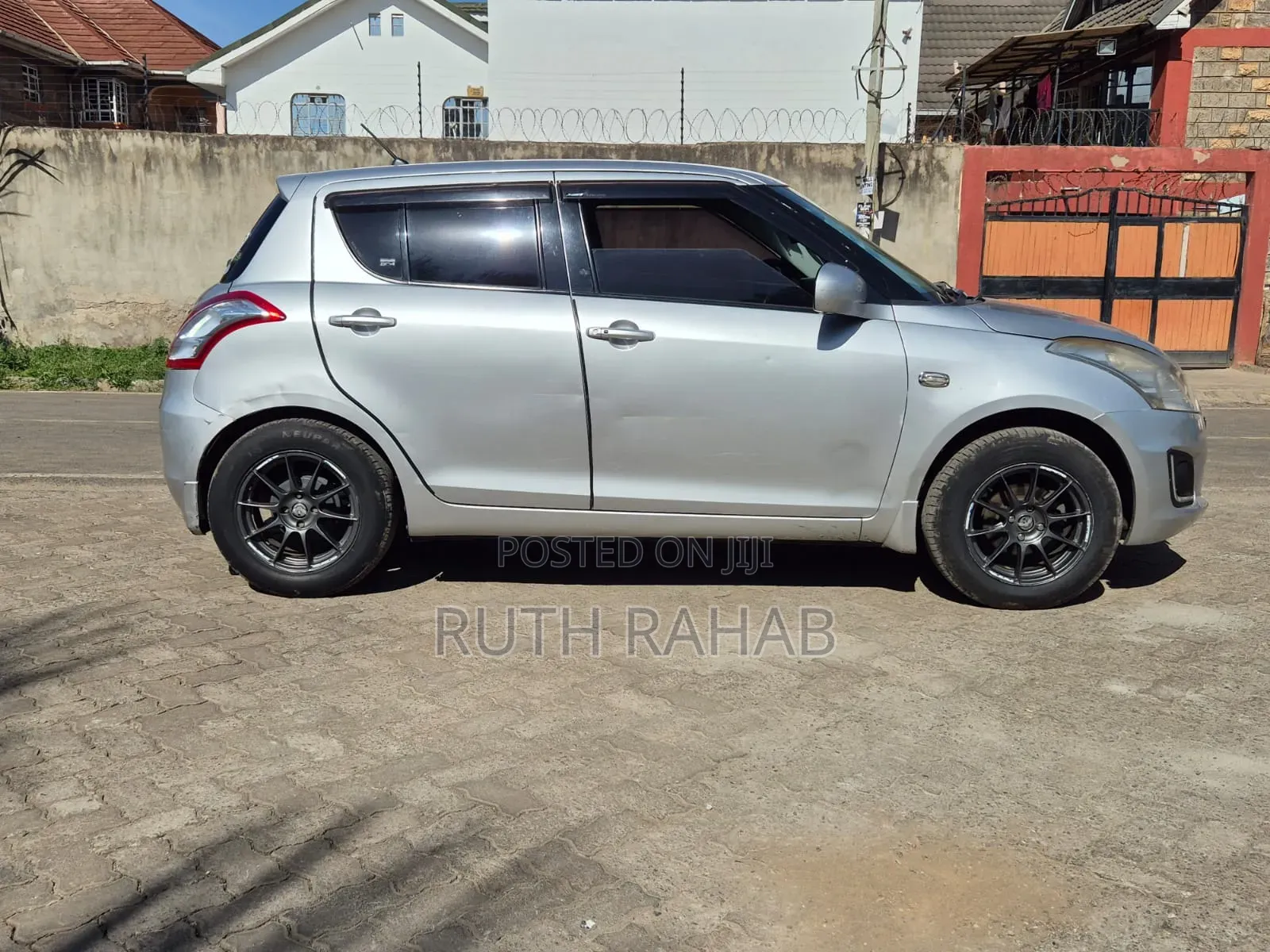 Suzuki Swift 2015 Silver