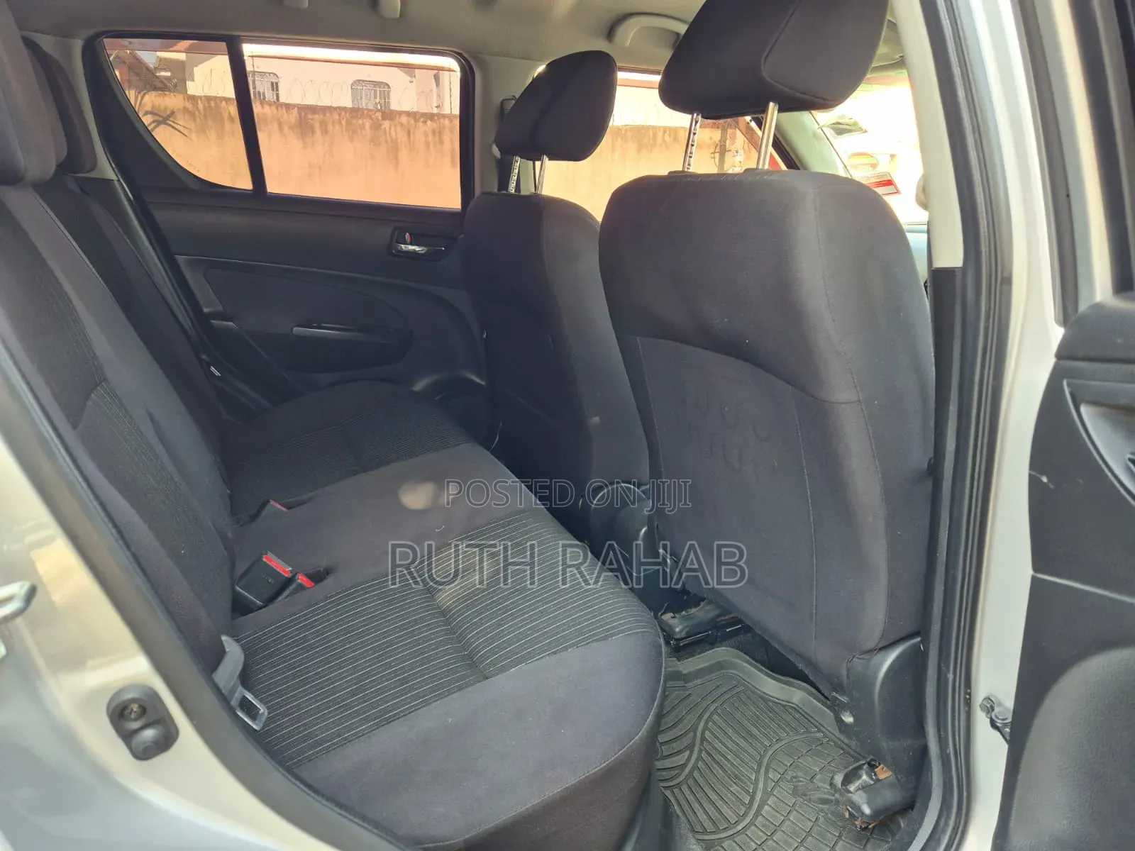 Suzuki Swift 2015 Silver
