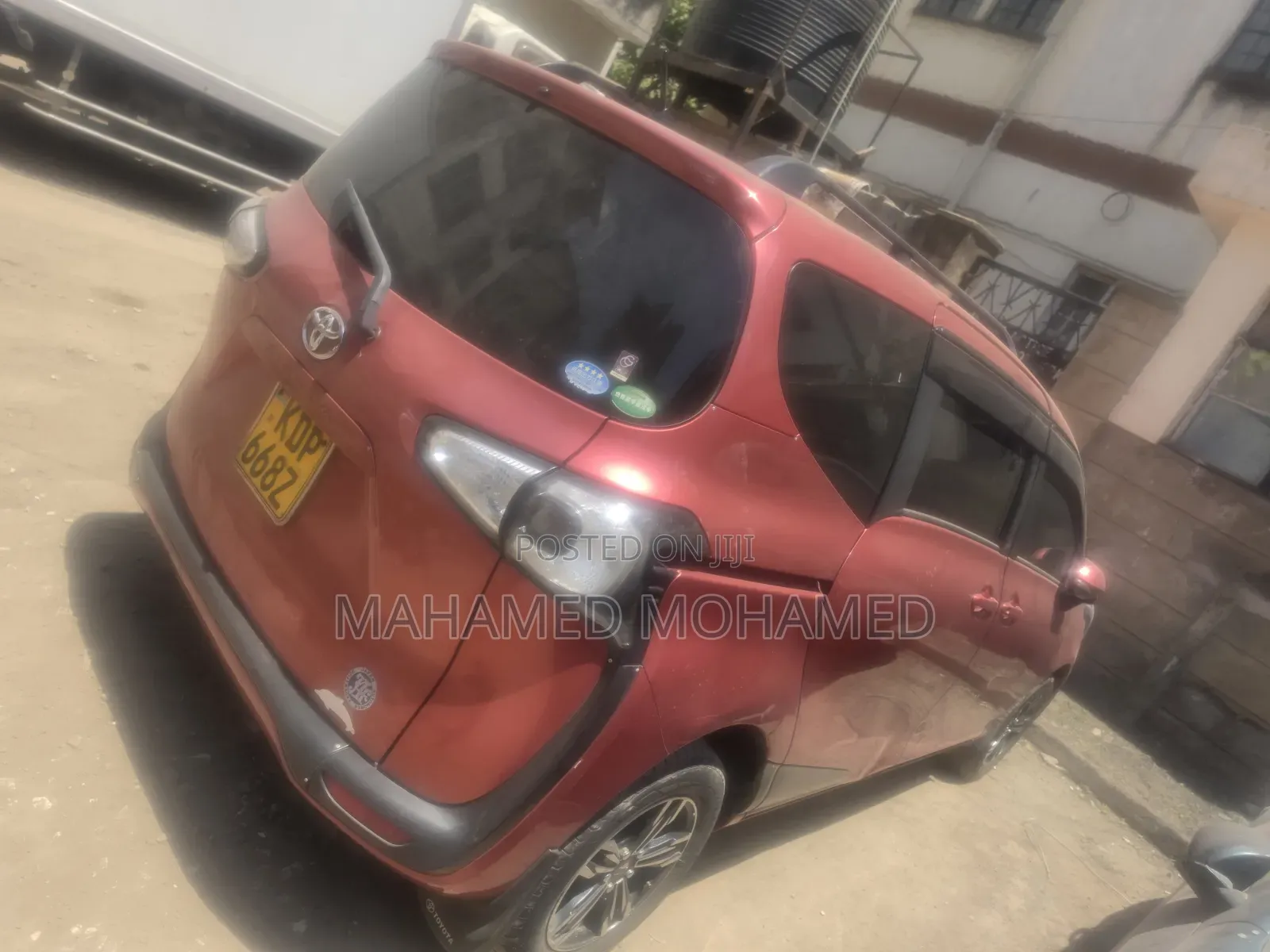 Toyota Sienta 2017 Pink