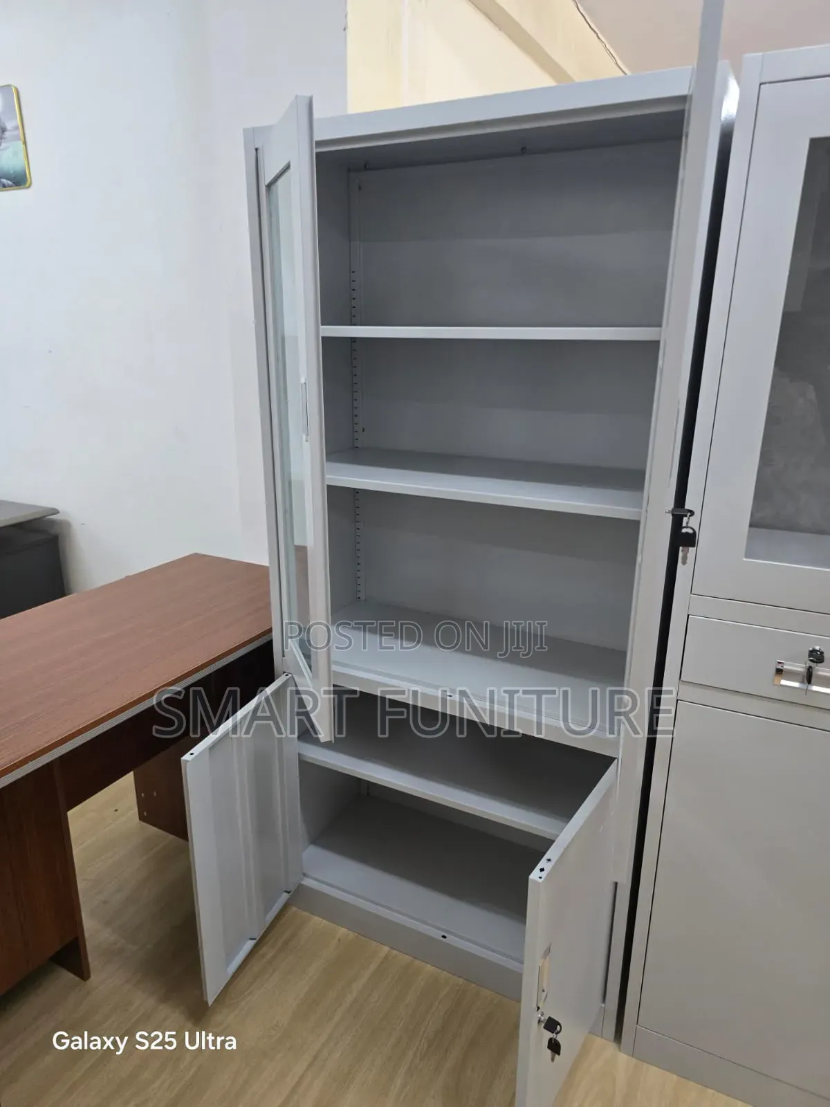 Metallic Cabinet/Adjustable Shelve Filing Cabinet