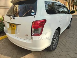 Toyota Corolla Fielder 2010 White