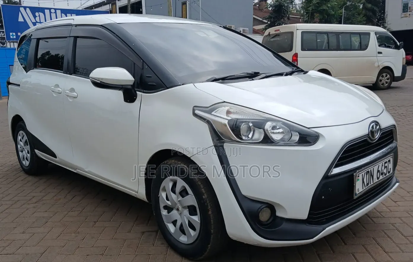 Toyota Sienta 2016 White