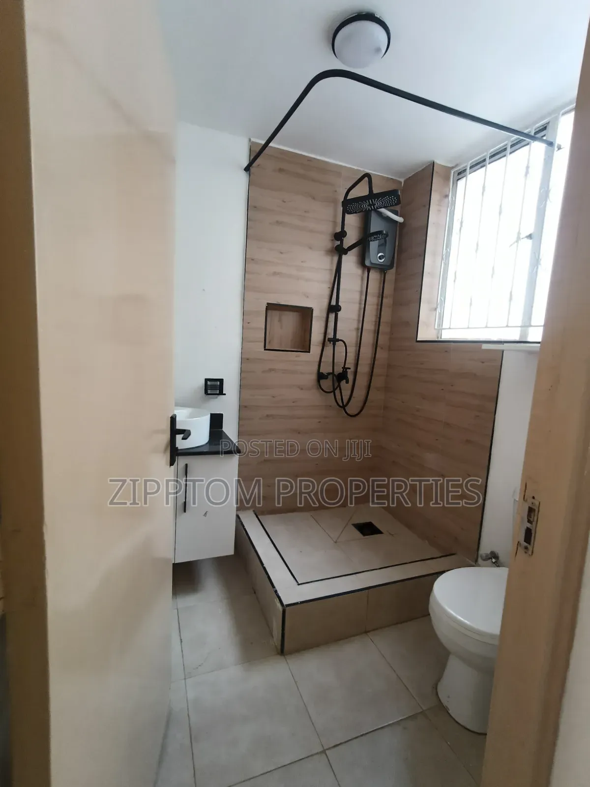2bdrm Apartment in Nairobi West, Madaraka for rent