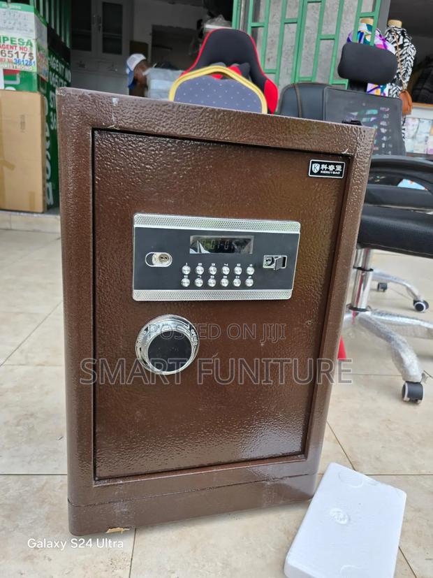 Pure Metallic Safe/Executive Modern Safe Box - thumbnail 2