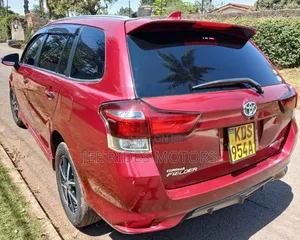 Toyota Corolla Fielder 2019 Red