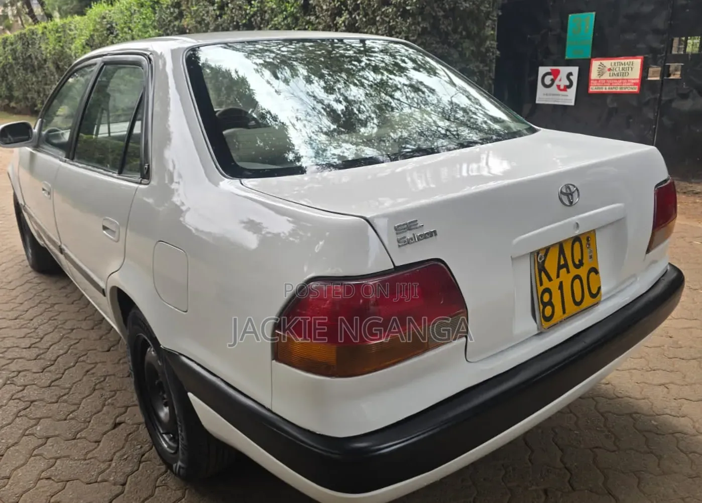 Toyota Corolla 1997 White