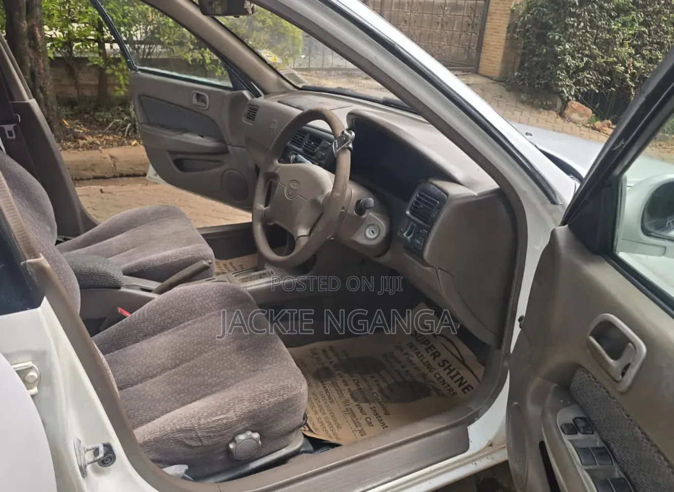 Toyota Corolla 1997 White