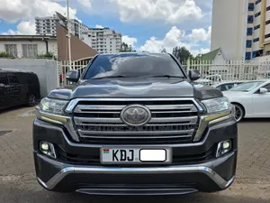 Toyota Land Cruiser Prado 2016 Gray