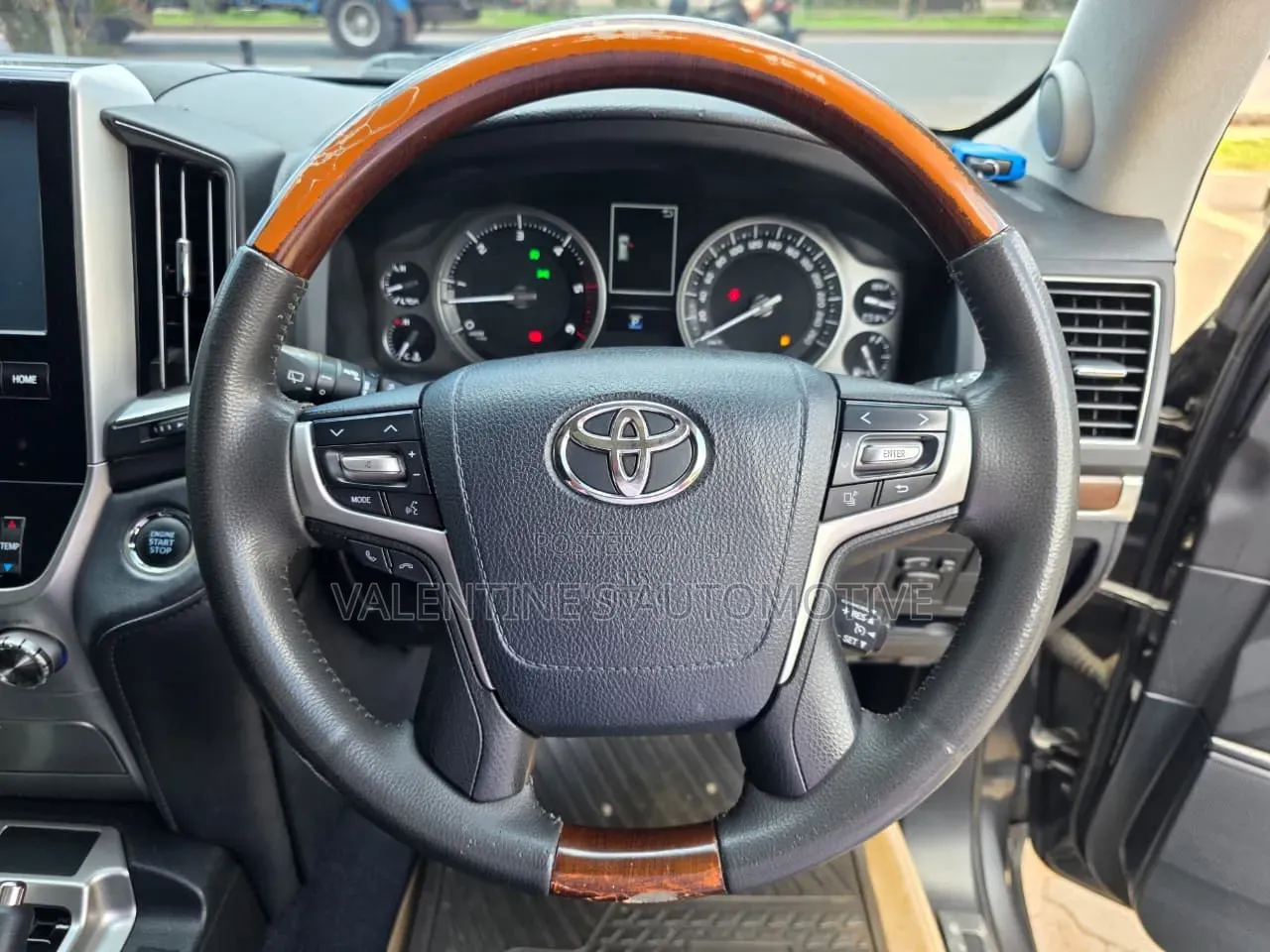 Toyota Land Cruiser Prado 2016 Gray