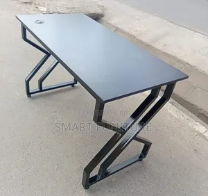 Metallic Frame Office Desk/Wooden Top Executive Office Desk