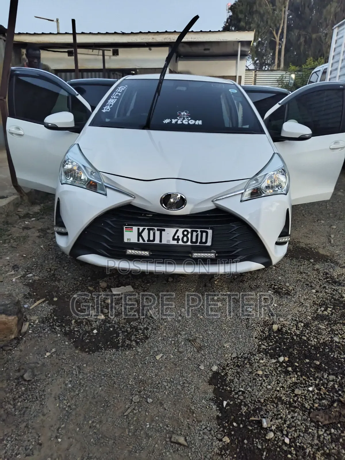 Toyota Vitz 2018 White