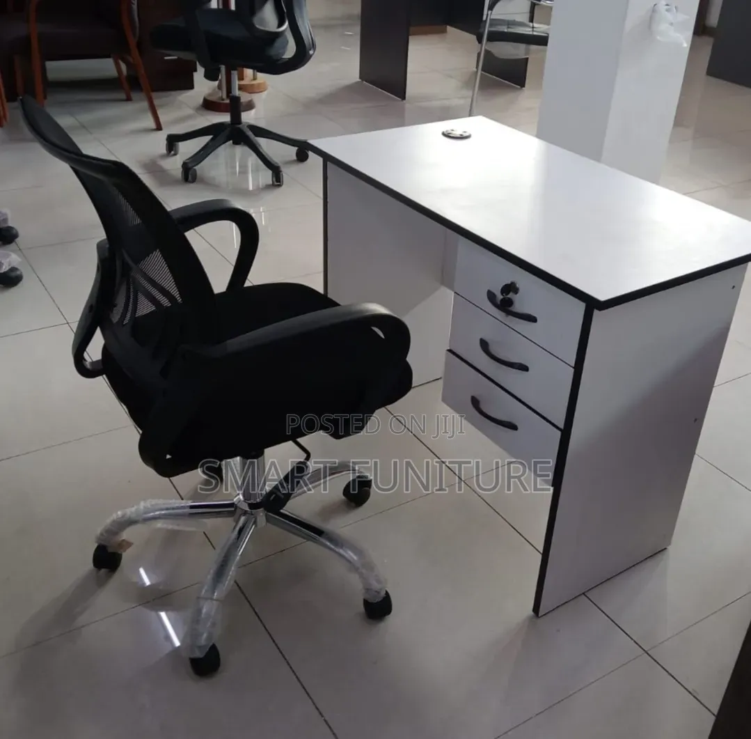 Office Chairs/With Fixed Office Desk